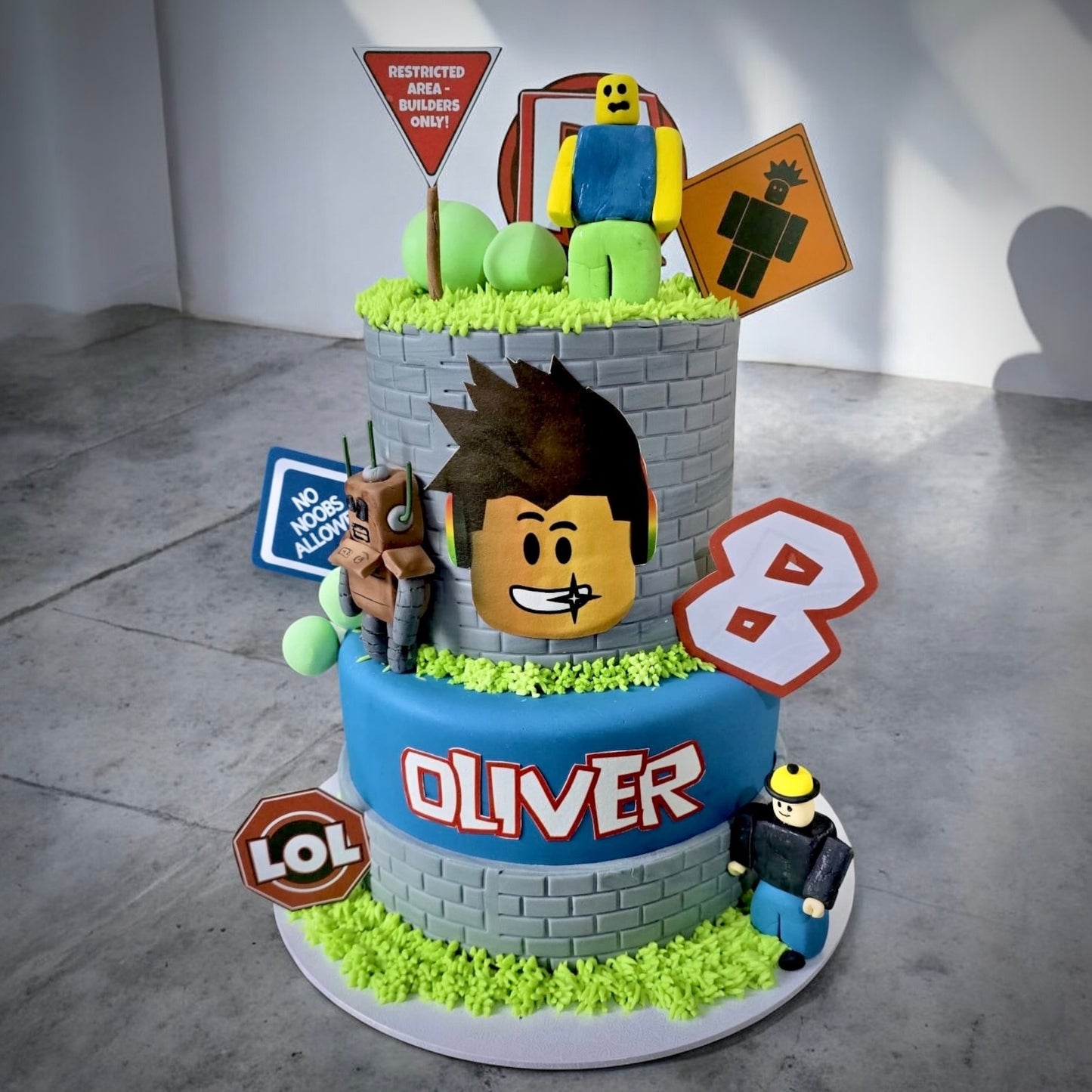 FONDANT COVERED OCCASION CAKES