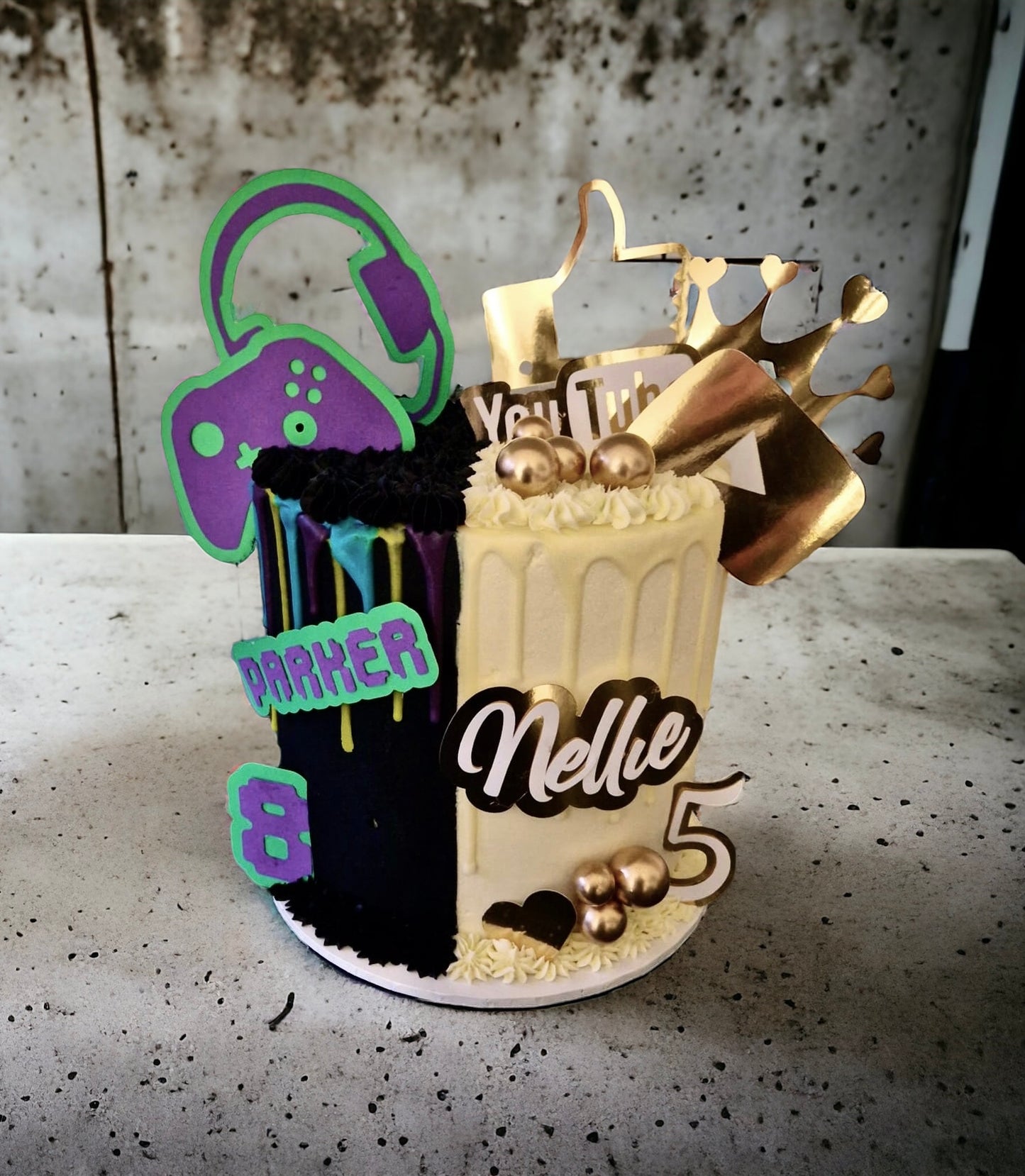 6” DRIP CAKE